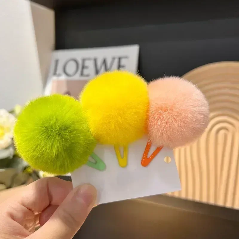 Colorful Ball Plush Y2K Star BB Hair Clips for Women Hair Pins Cute Fluffy Side Bangs Clips Korean Fashion Headdress 2024New 1Pc