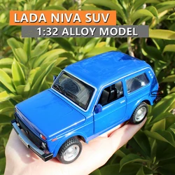 LADA NIVA-Voiture classique en alliage moulé sous pression, 1:32, véhicules en métal, modèle de voiture jouet, haute simulation, collection de jouets, cadeau