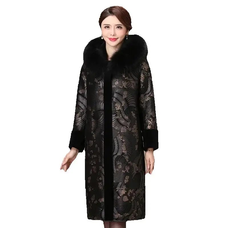 High-Quality Hooded Fur Coat Mother's Outfit 2025 Autumn Winter New fur Coat Women's Medium Length Double-Sided High-end Coat