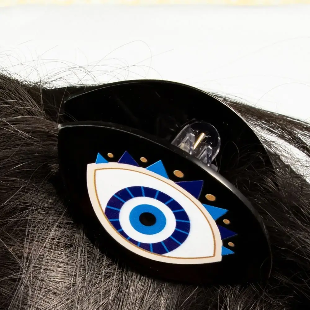 Kroean Style Blue Demon Eye Hair Claw Hairpin Clip per capelli in PVC accessori per capelli supporto per coda di cavallo Blue devil's Eye Shark Clip Travel