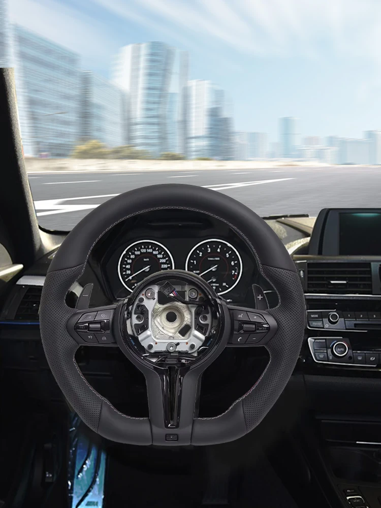 Volant plat perforé pour BMW E90 E87 E70 E84 F10 F06 F20 F30 F15 F25 F23 F48, bouton noir, version sport améliorée