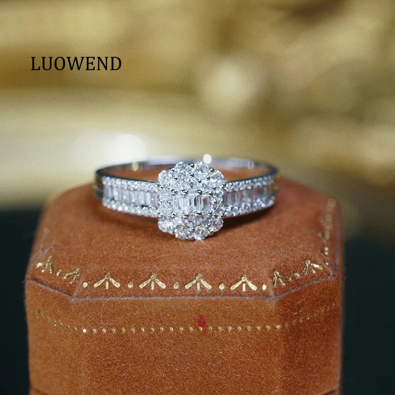 LUOWEND 100% 18K White Gold Rings Elegant Style 0.50carat Real Natural Diamond Engagement Ring for Women High Wedding Jewelry