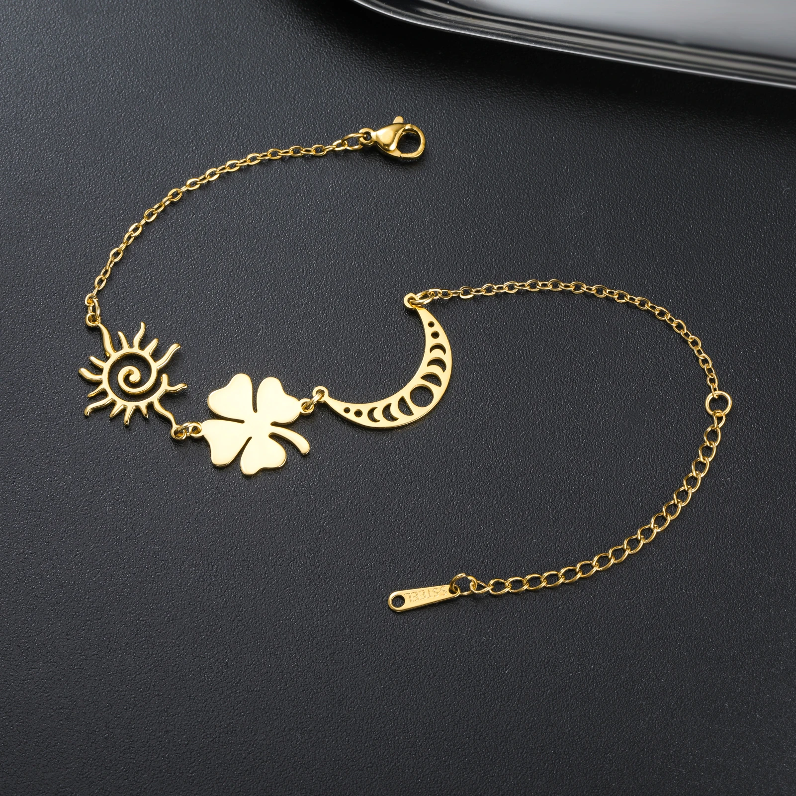 Unift Stainless Steel Sun Moon Bracelet with Four-Leaf Clover Fashion Charm Bracelets for Women and Men Amulet Lucky Jewelry