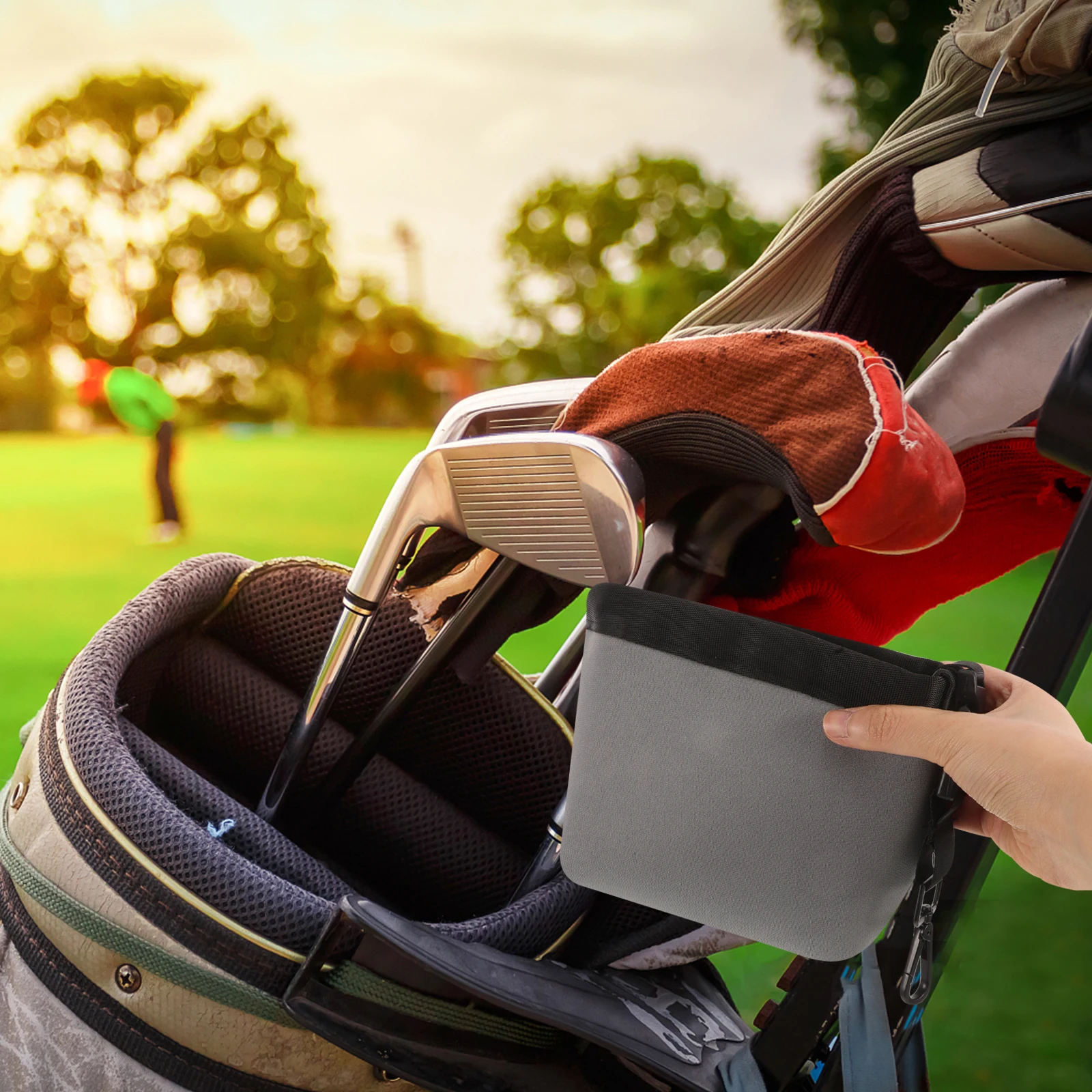 

Golf Club Cleaning Pouch Detachable Portable Lightweight Durable For Golfers Multifunctional Outdoor Equipment Maintenance