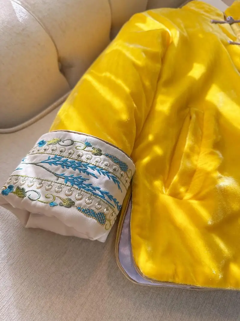 중국 설날 노란색 벨벳 자수 면 자켓 겨울 외투 여성 전통 의상