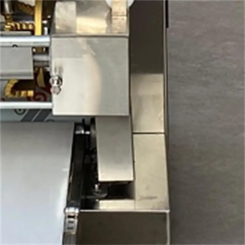 

110V/220V Tabletop Automatic Dumpling Making Machine Roti Chapati Wrapper Machine