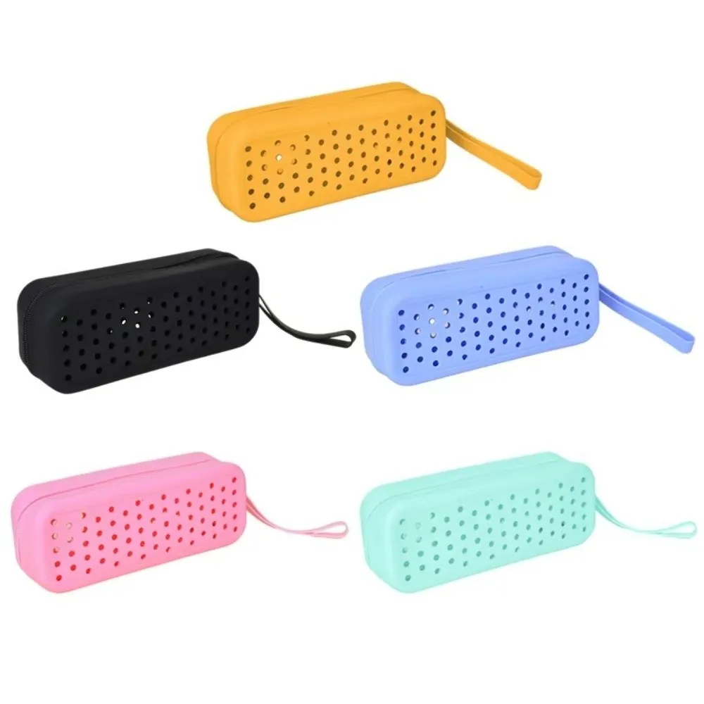 Tragbare Silikon-Schwimmbrillenhülle, perforierte, atmungsaktive Brillenaufbewahrungsbox, langlebige Brillenaufbewahrungstasche für den Reisegebrauch