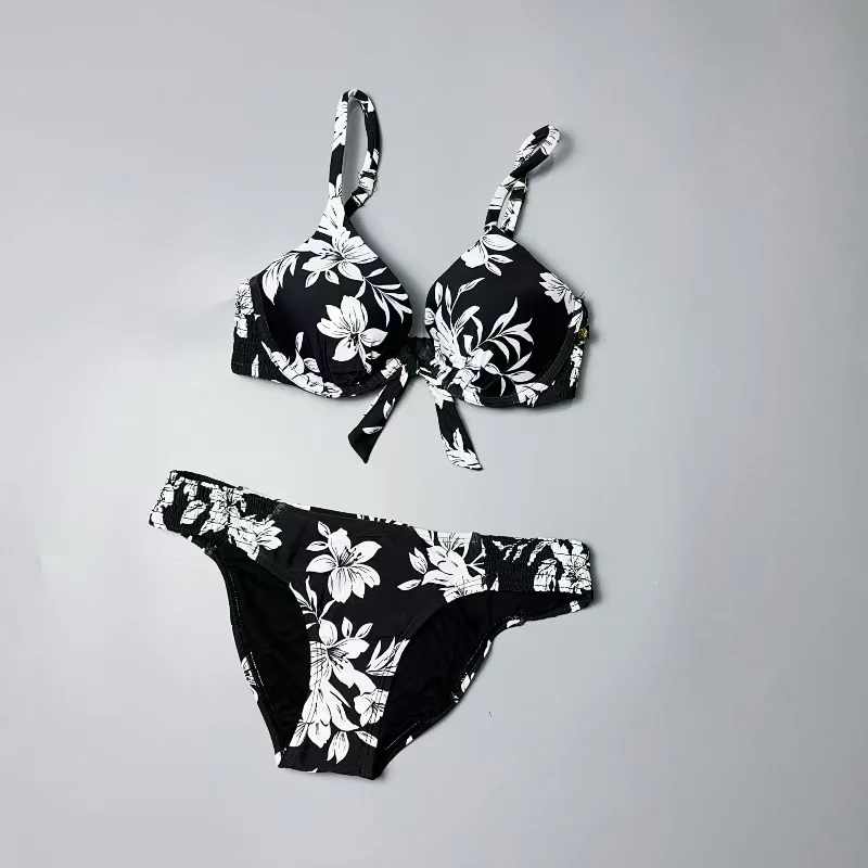 

Сексуальный раздельный купальник-бикини для женщин с подкладкой для груди, модный принт в островном стиле, для занятий спортом, йогой, фитнесом, для фанатов...