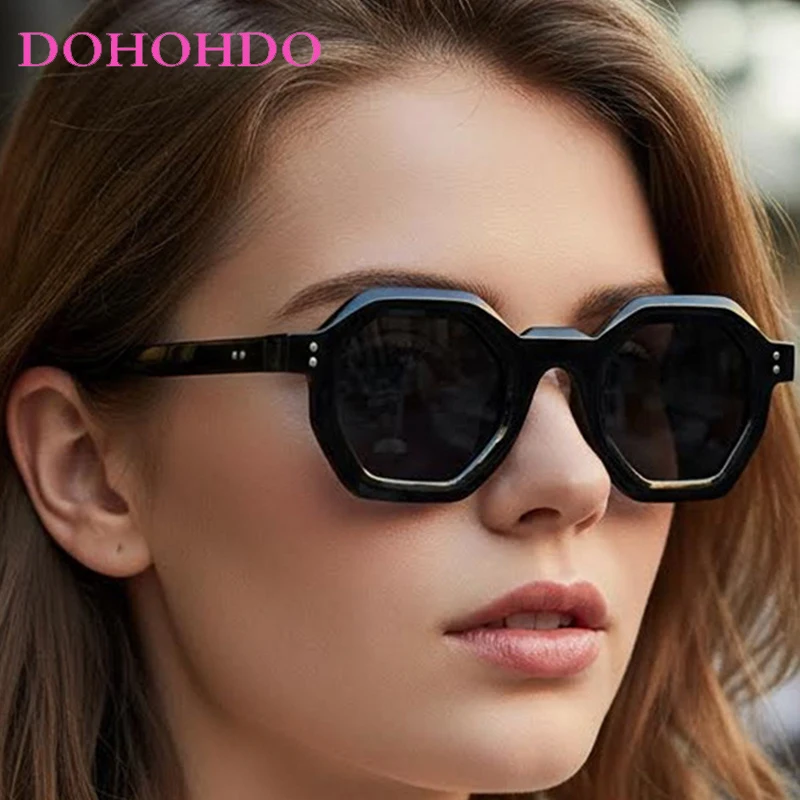 

Popular Classic Polygonal Rivet Women Sunglasses Fashion Designer Retro Men Sunglass Outdoor Driving Shade Eyewear UV400 Lentes
