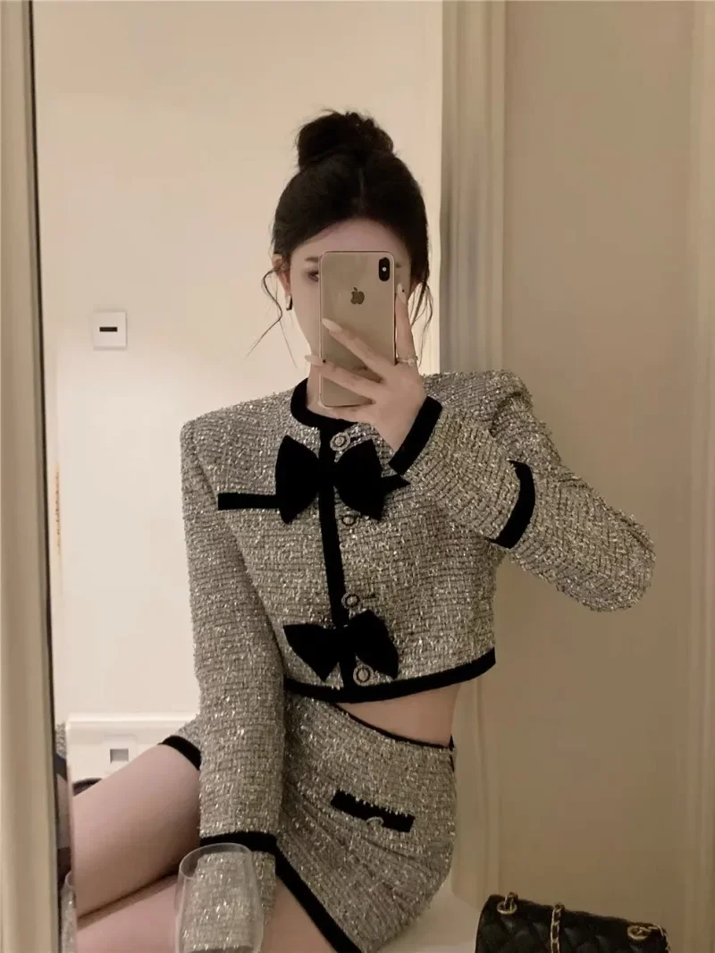 Temperament Celebrity Sequin Coat Hip Wrap Skirt Two-piece Set Women Round Neck Bow Contrast Color Slim Fashion Autumn Lady Suit