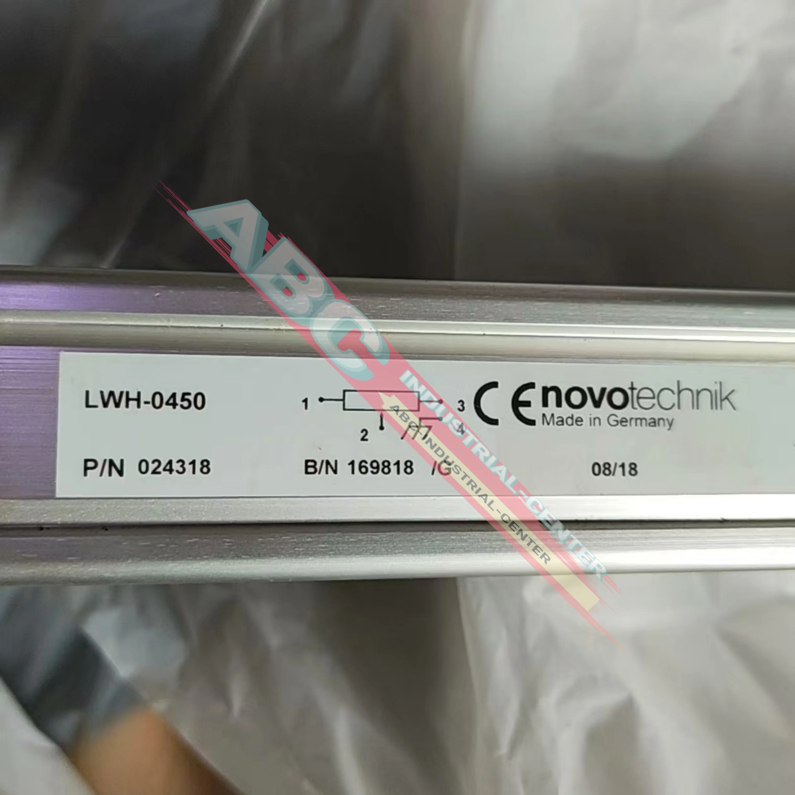 

Датчик положения LWH-0450 совершенно новый