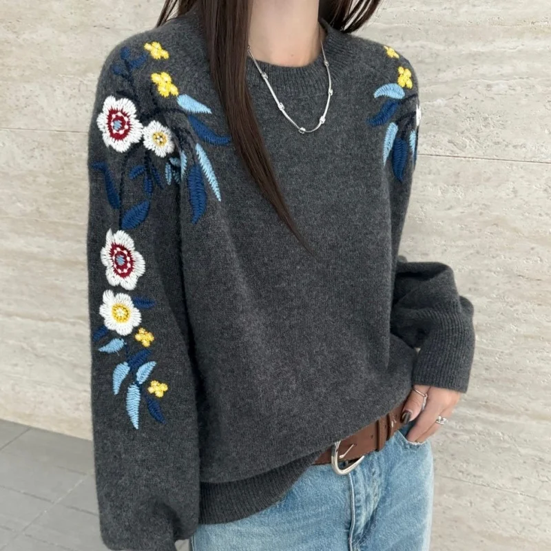

French Style Floral Embroidery pullover Women 2025 New Autumn Winter Lantern Sleeve Female Knitweat Loose Sweet Sweater