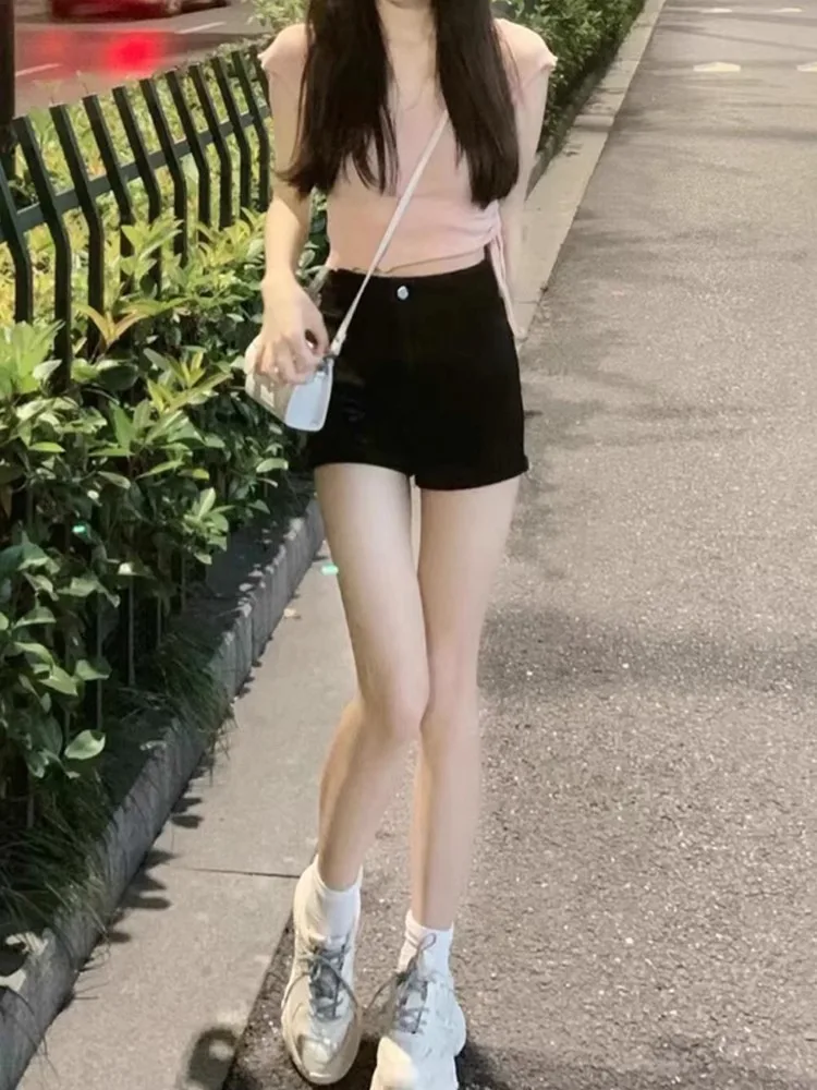 

High Waist Black Denim Shorts Women's Slim Fit Elastic Spicy Thin Base Layer Pants Outdoor Wear Thin Hot Pants Spring Season
