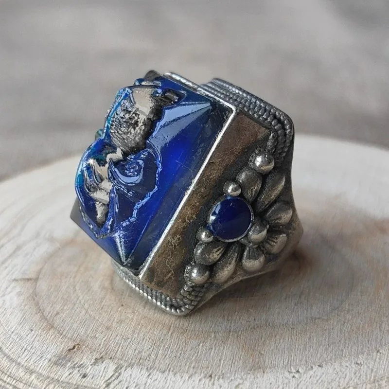 Vintage Ethnic Adjustable Ring, Color Changing Gem Inlaid Fish Pattern Year After Year Surplus Jewelry
