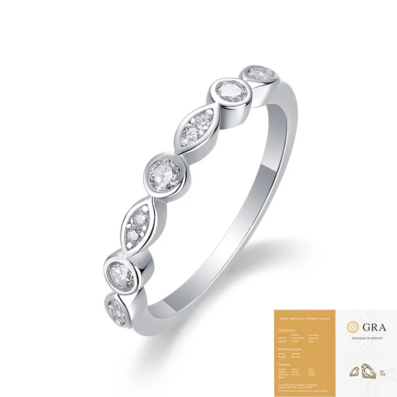 

Fashionable Gold Plated Silver Ring Set with 11 Moissanite Diamonds for Ladies Elegant And Sparkling Jewelry Accessory