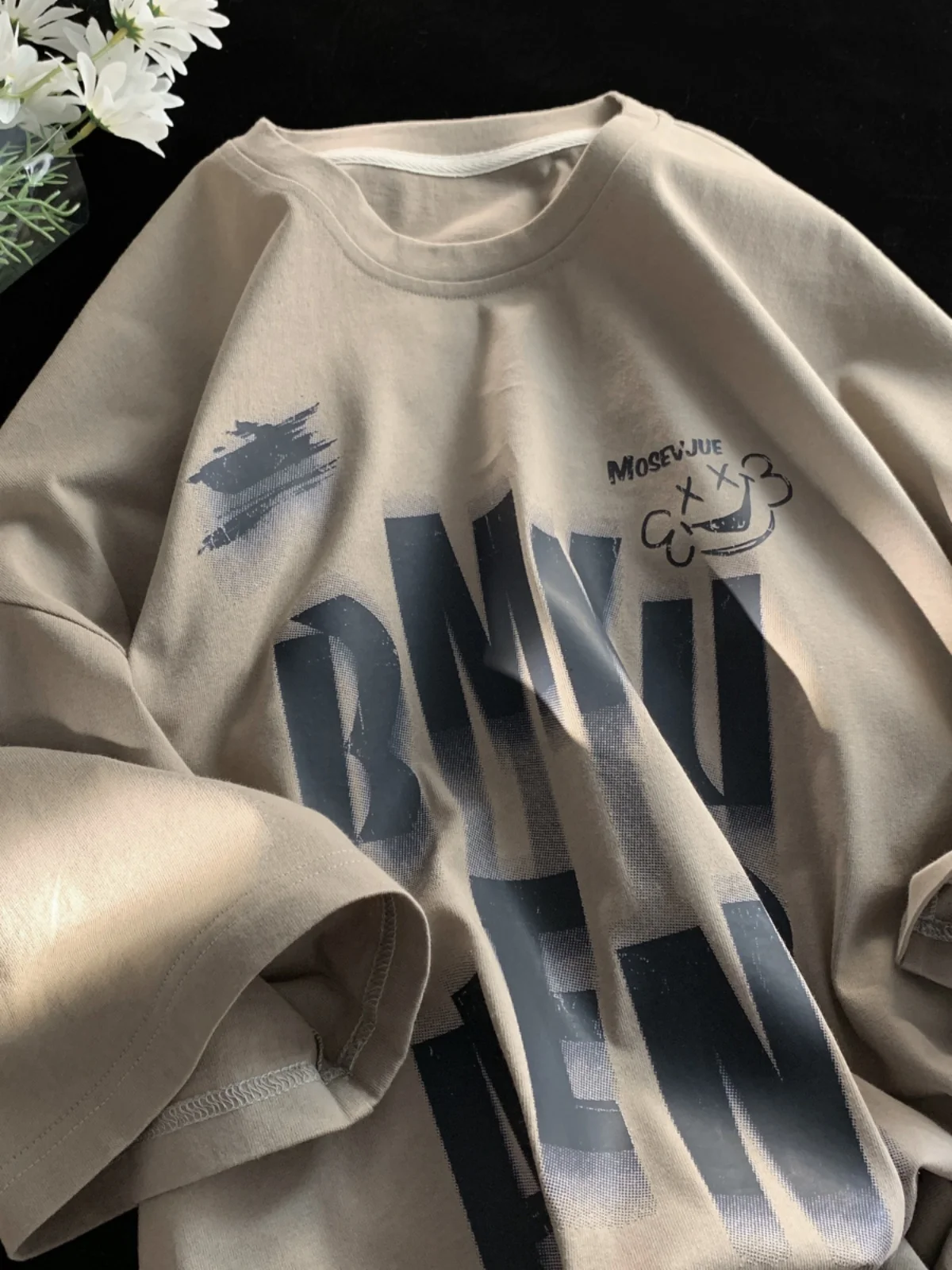 

Летняя мужская футболка с коротким рукавом, свободного кроя, с круглым вырезом, с принтом, модная, в стиле ретро, универсальная, в гонконгском стиле, корейская.