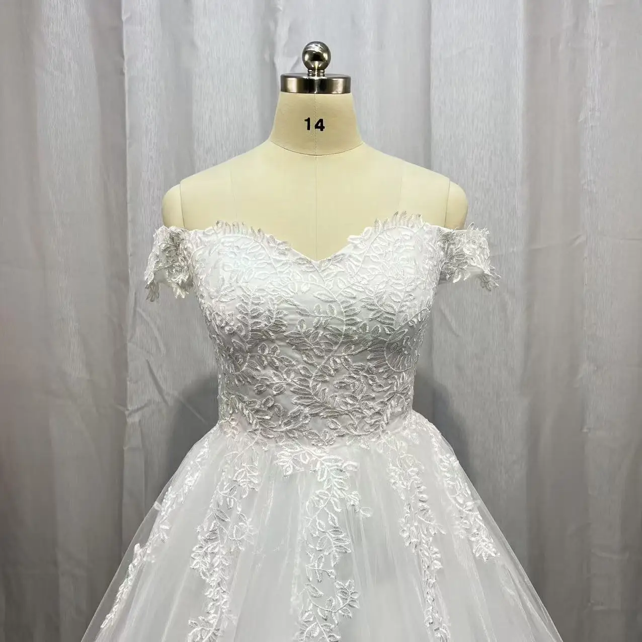 Trắng Lệch Vai Plus Size Đầm Vestido De Noiva 2022 Áo Cưới Tàu Tự Làm Plus Kích Thước Cô Dâu Voan Mariage