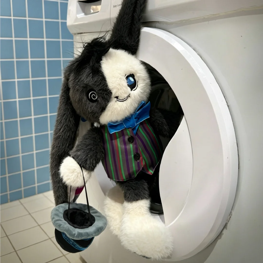 muneco-de-peluche-de-conejo-de-dreadfuls-alice-madness-returns-sombrero-de-hombre-loco-negro-conejo-sombrero-de-copa-dividida-blanco-chaleco-a-rayas-colgante-para-bolso-coleccionable