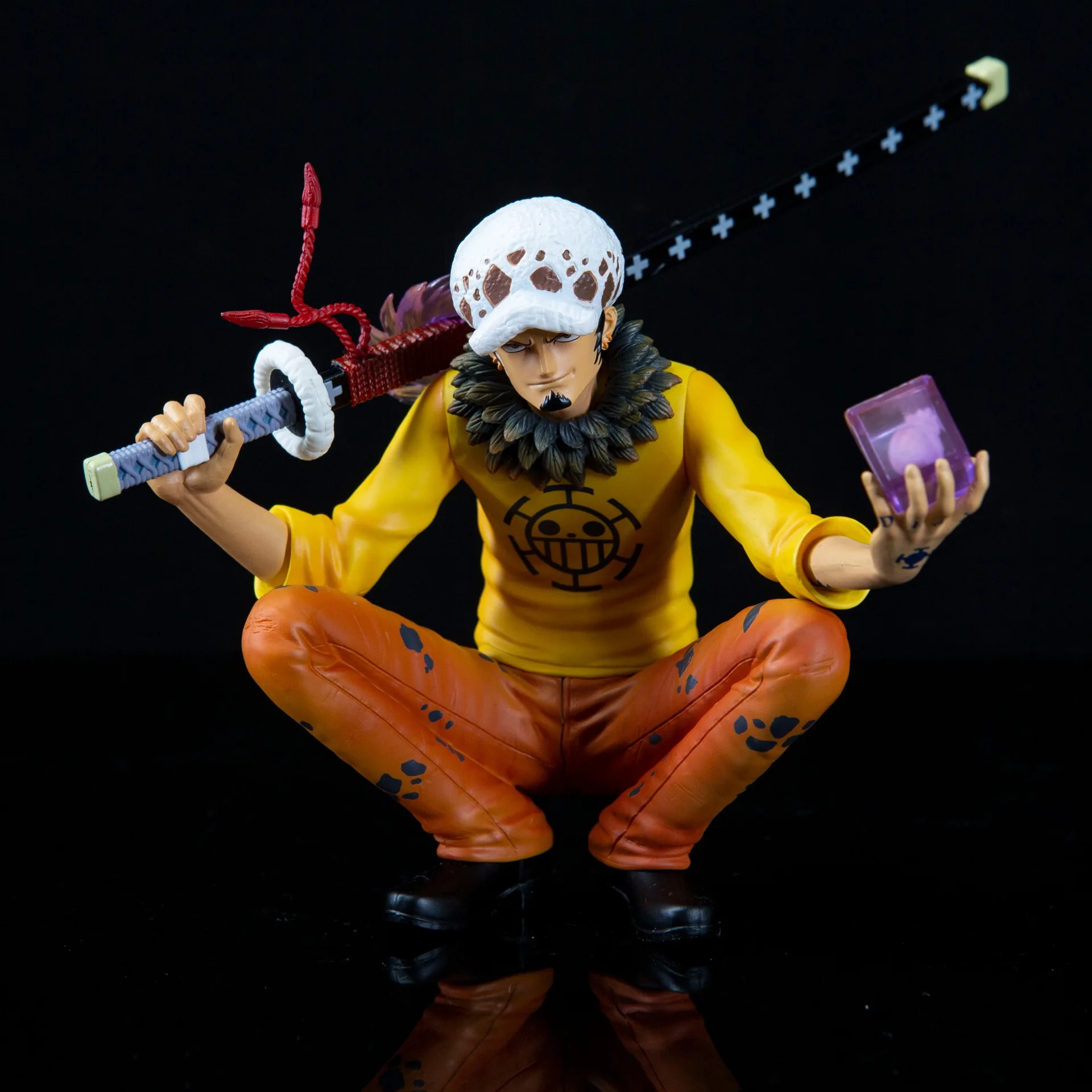 

Cartoon Anime One Piece Trafalgar D Water Law Action Figure Squatting Take Knife PVC Manga Statue Figurine Collectible Model Toy