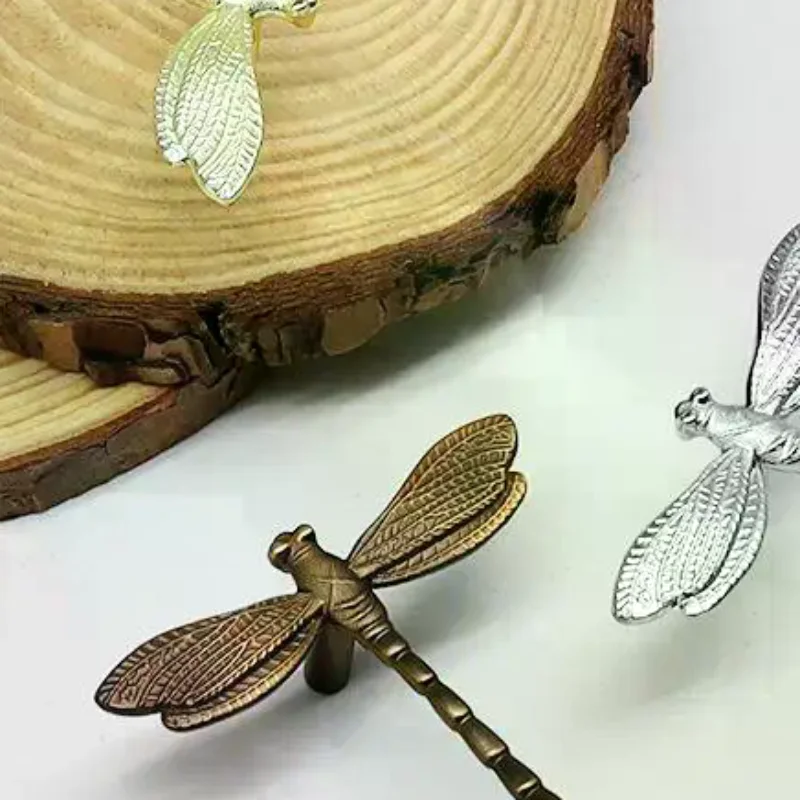 Retro Dragonfly Shape Cabinet Drawer Knobs Vintage Metal Furniture Handles For Wardrobe Closet Drawer Hardware Decor