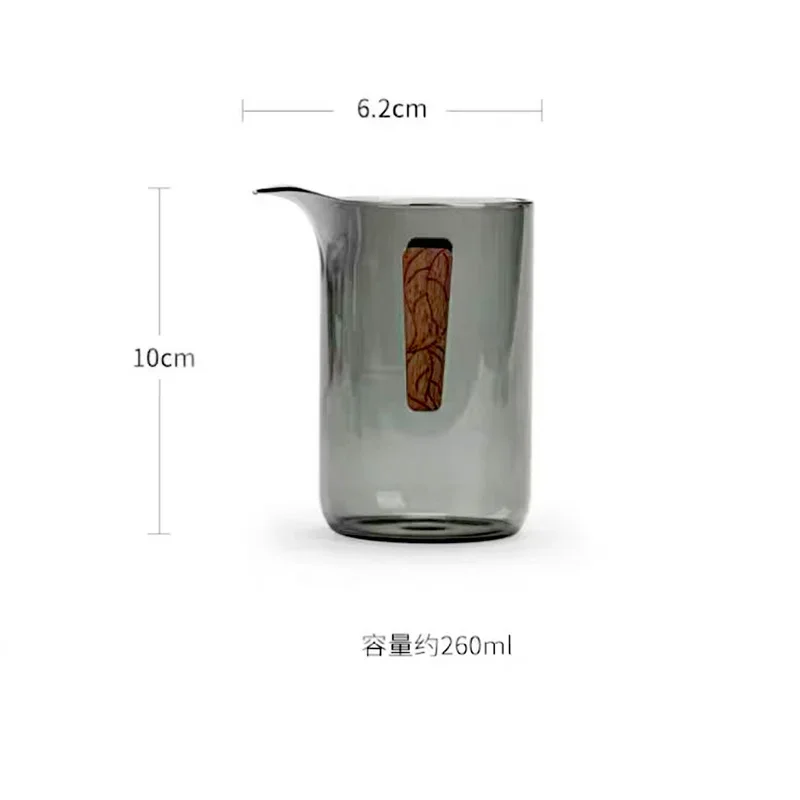 260ml Elegant Brewing Tea Glass Fair Cup Tea Server with Carved Wooden Chips Heatproof Borosilicate Glass Tea Pitcher Tools