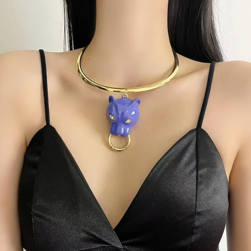 

Elegant Metal Enamel Leopard Head Pendant Necklace for Women Minimalist Luxury Everyday Party Accessory
