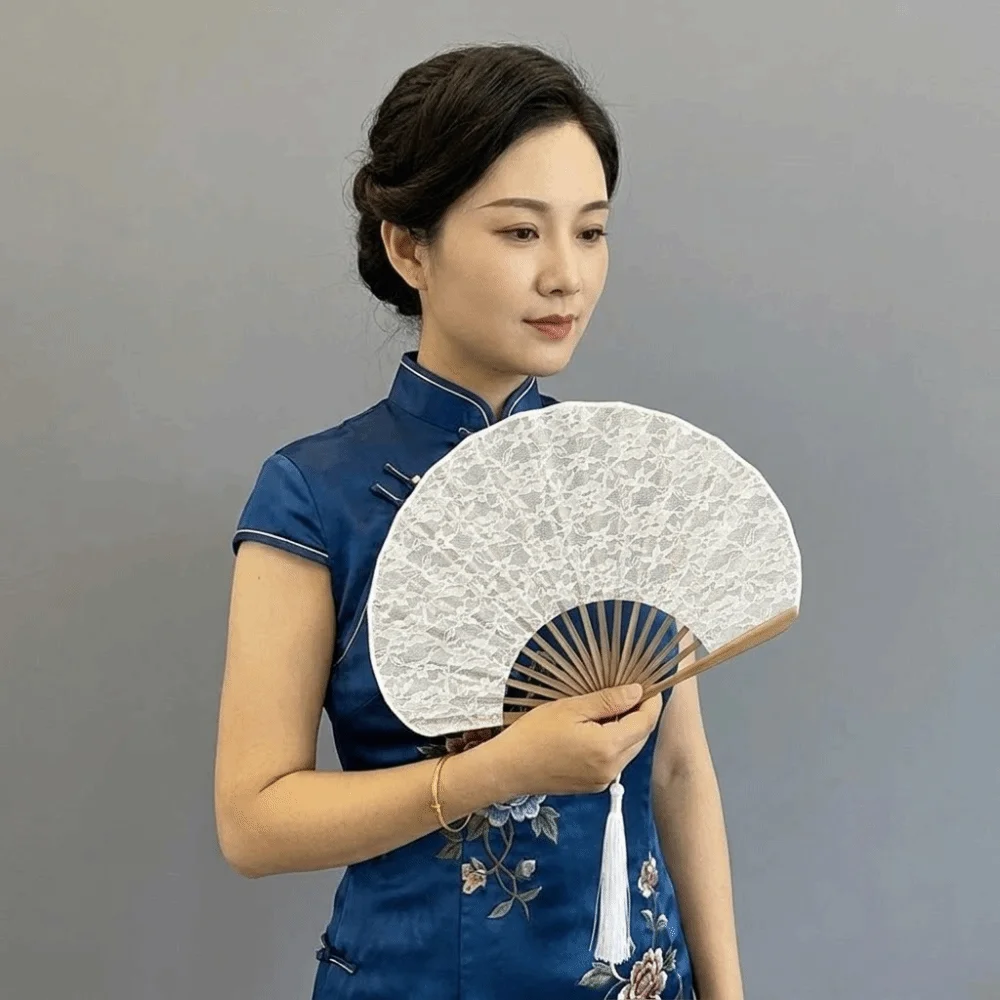Traditional Vintage Folding Hand Fan White Lace Handmade Shell Fan Delicate with Tassels Hand Cranked Fan Women
