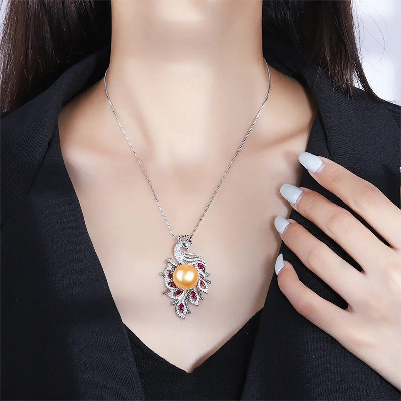 Fashion Jewelry Peacock Pearl Gemstone Pendant Inlaid Diamond Necklace Pendant for Women