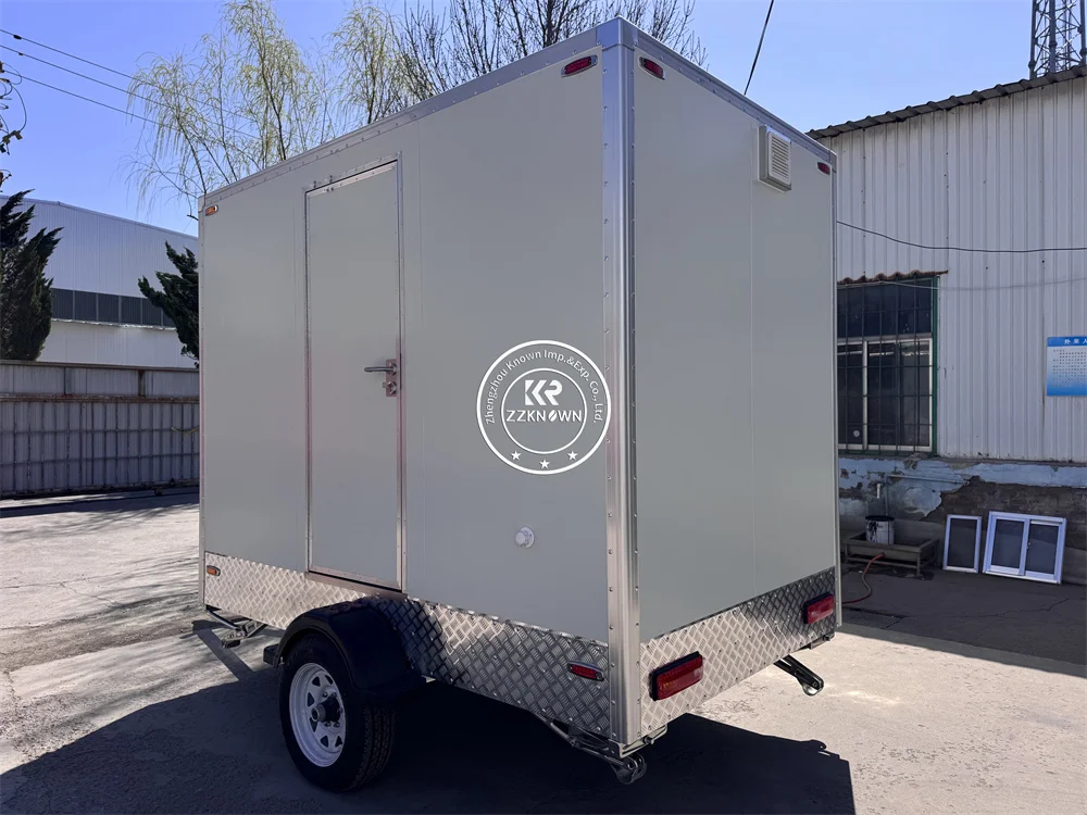 Caminhão móvel pré-fabricado feito sob encomenda exterior do reboque do banheiro do banheiro dos banheiros de luxo 2025 com chuveiro