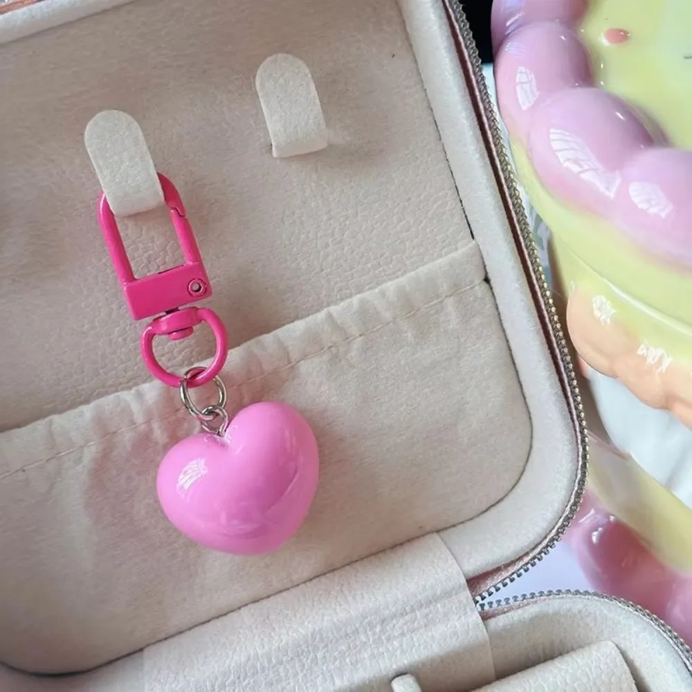 Candy Color Resin Heart Keychain Heart Shape Compact Size Bag Pendant Charm Lightweight Design Resin Material
