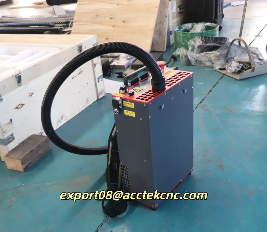 Backpack Laser Cleaning Machine Pulsed Laser 100w 200w Battery-Powered Pulsed Laser Cleaning Machine For Metal And Wood Cleaning