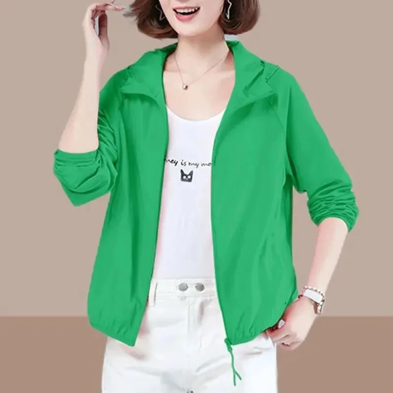 Ropa de protección solar para mujer, abrigo fino de verano, Chaqueta corta holgada, informal, transpirable, exterior, 4XL, novedad de 2023