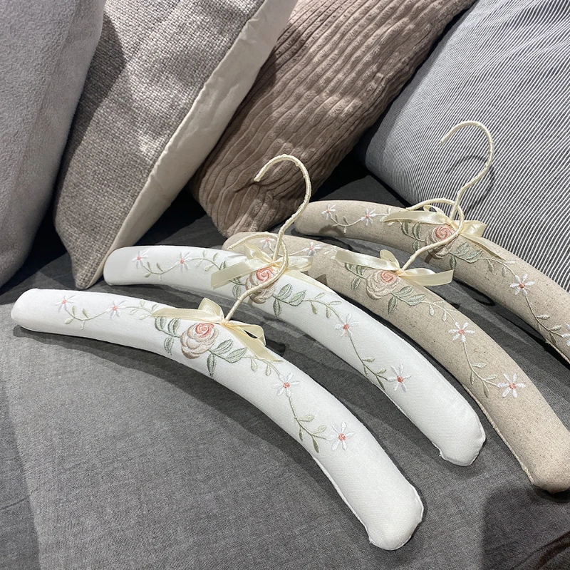 Clothes Hanger White 39cm European Retro Linen Sponge Cloth Colorful Flower Embroidery Exquisite with Bowknot Gift Home Storage