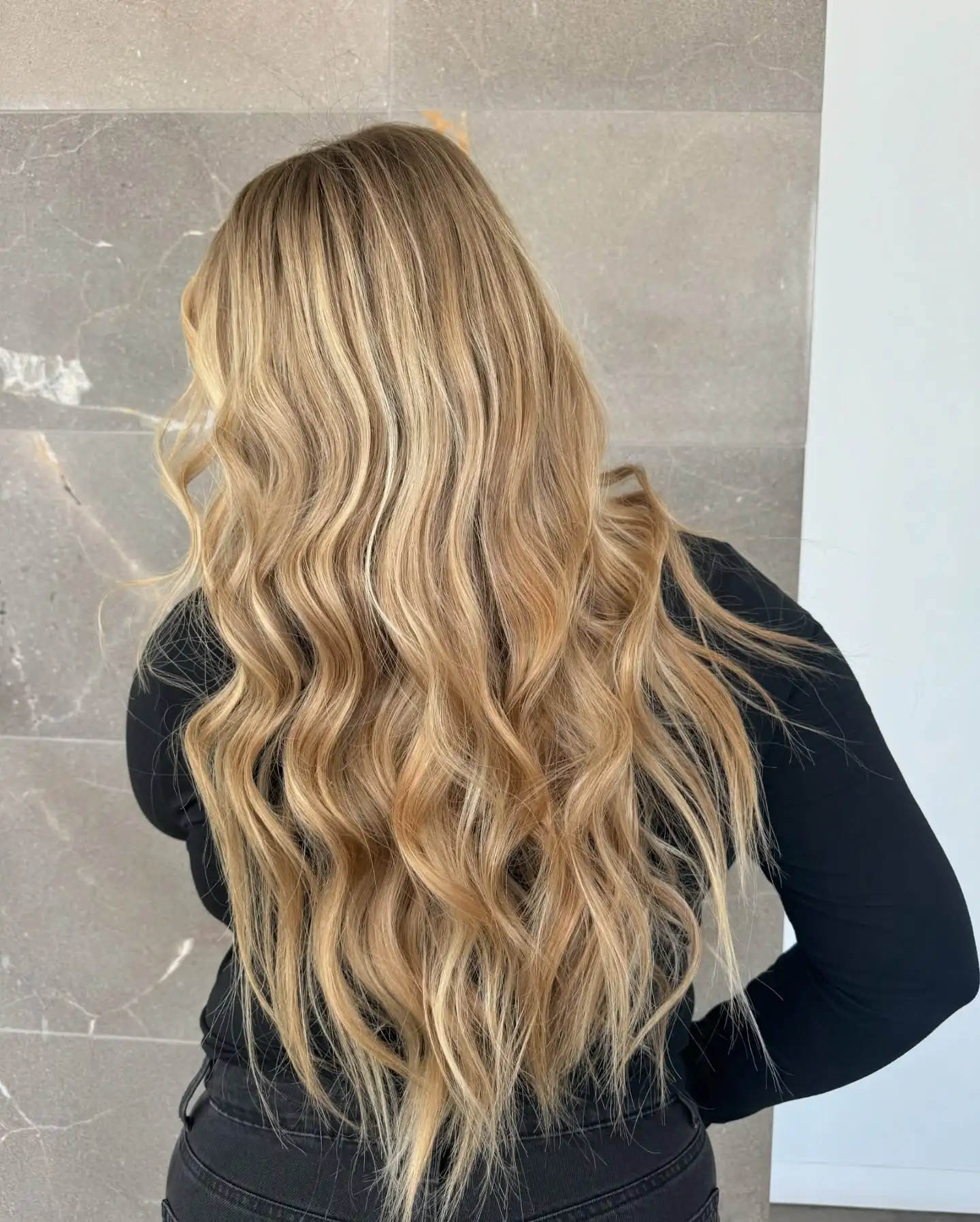26 Inches Ombre Golden Blonde Shadow Roots Deep Wave 13*4 HD Transparent Lace Wigs Loose Wave Realistic Look Brunette Fibre Wig