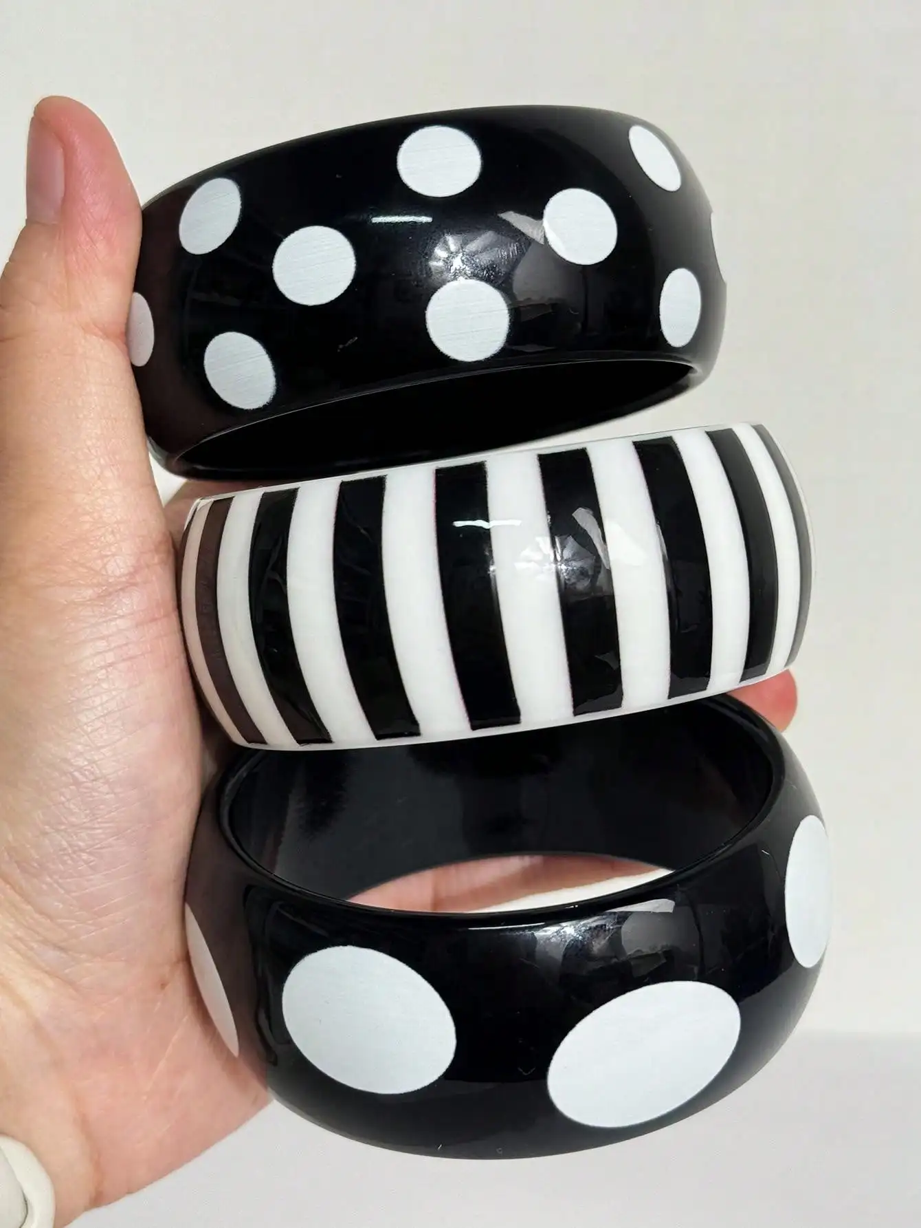 Retro Black White Polka Dot Striped Wide Bracelet Geometric Women's Jewelry Statement Layered Resin Bracelet Everyday Versatile
