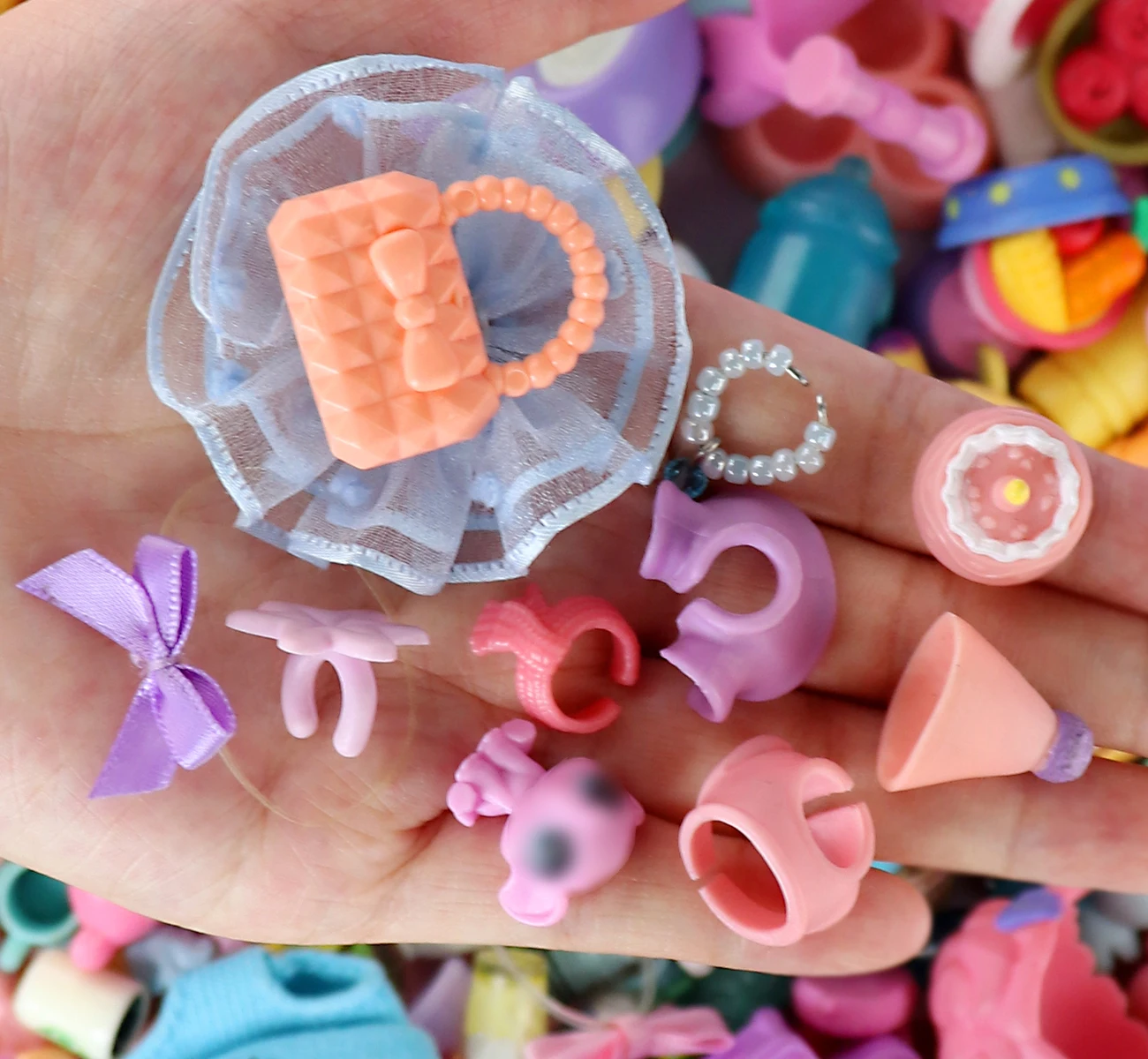 35 PIECE Pet Shop Accessories Randomly Selected*