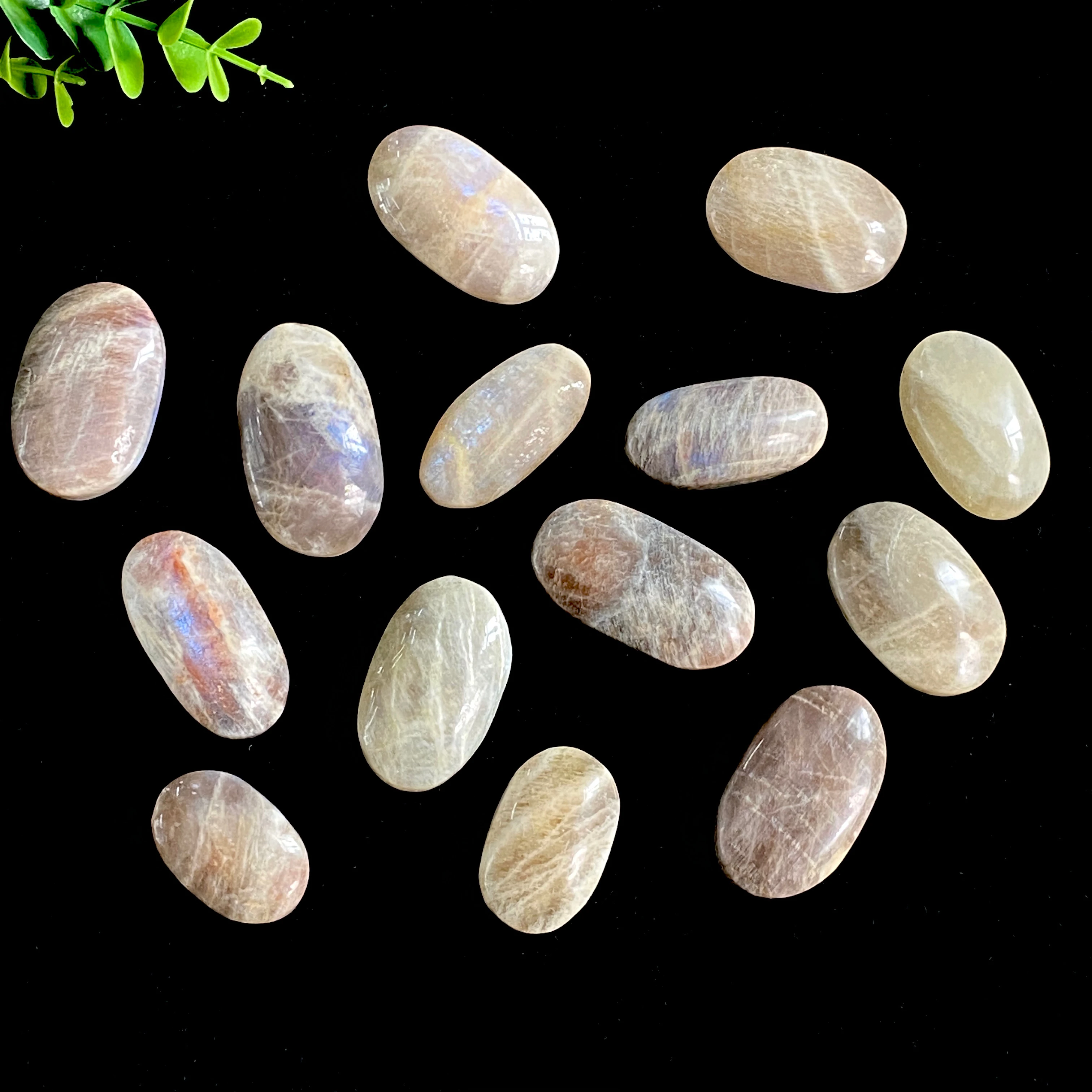 1PC Sun and Moon Light Palm Shape, Stone Collections, Excellent Gifts, Family And Friends Gift, Home Decoration, DIY Decorations