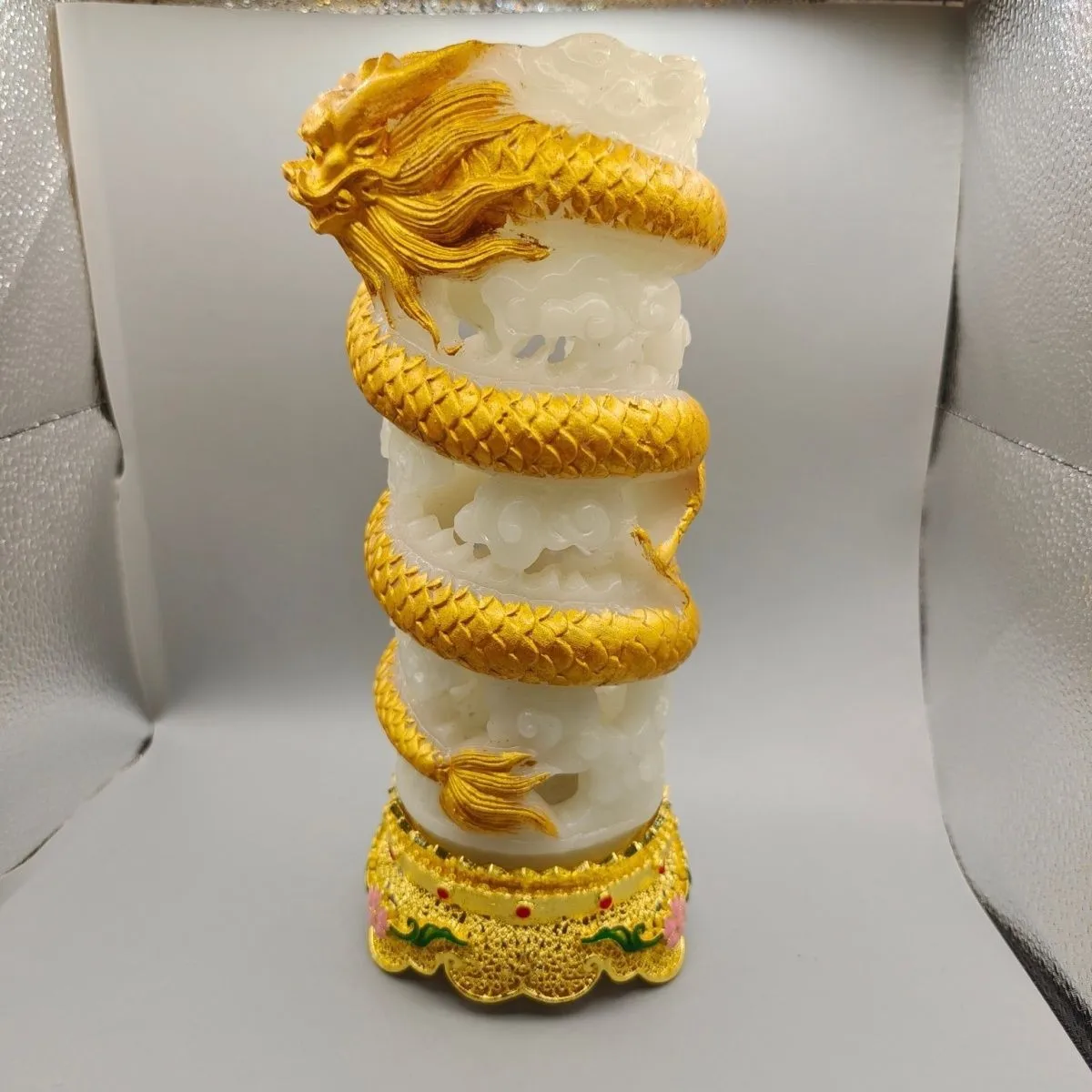Luminous stone hollow carving gold painting Panlong pen holder ornament handicraft