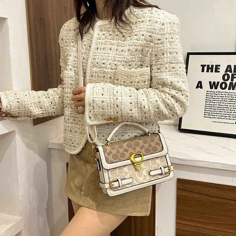 

Luxury Fashionable Tote Bag With Paris Fashion Letter Logo Vintage Elegant For Women And Solid Color Best