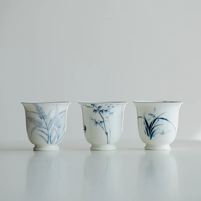 

2 Pcs Chinese Tradition Ceramic Tea Cup Bamboo Leaf Pattern Tea Bowl White Porcelain Teacup Personal Master Cup Teaware 40ml