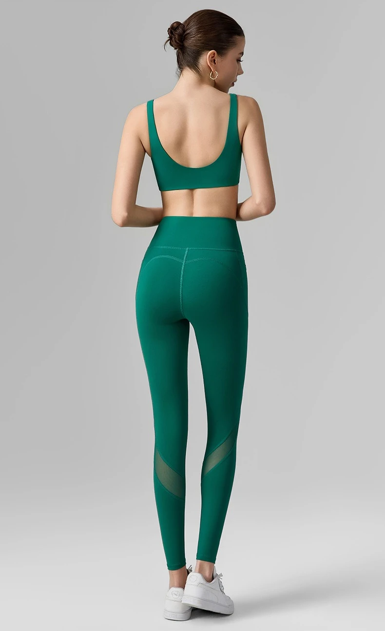 

Women's Shoulder Strap Sports Bra with Fixed Cup Breathable U-Shaped Back Fitness Underwear Set with Vest And Pants