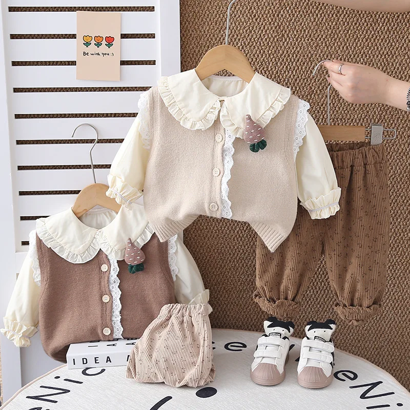 

‌2025 Autumn Girls Lace Trim Cardigan + Blouse + Corduroy Pants 3-Piece Set Fashionable Toddler Outfit Casual Knit Baby Clothes
