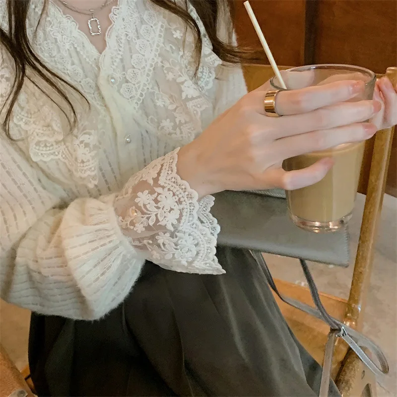 Damesoverhemden Superieure kwaliteit Lente/zomer Kanten stiksels V-hals Bloemblaadje Mouw Dames Tops Shirt Dropshipping