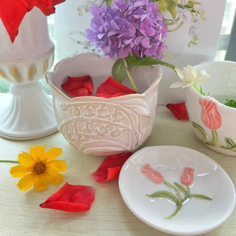 

Tulip Shape Ceramic Watercolor Palette Lily of The Valley Shape Washing Cup/brush Bucket Easy To Clean Painting Art Supplies