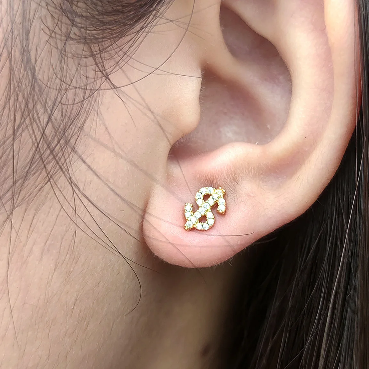 Boucles d'oreilles gothiques en Zircon pour hommes et femmes, haut de gamme, mode Hip-hop, Design de Niche, bijoux cadeau, nouvelle collection
