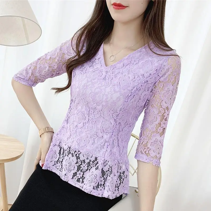 Fashion V-Neck Spliced Lace Folds Hollow Out Blouse Women\'s Clothing 2023 Summer New Oversized Casual Pullovers Sweet Shirt