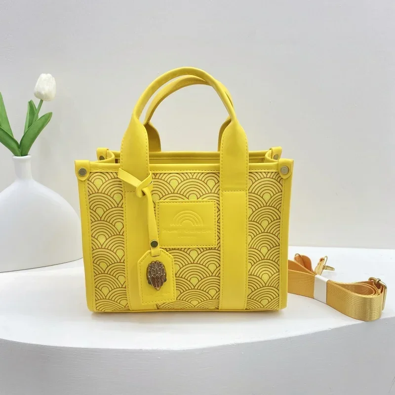 Borsa a mano con testa d'aquila di design a tracolla da donna di grande capacità in tela di colori di varietà di alta qualità di KURT GEIGER LONDON