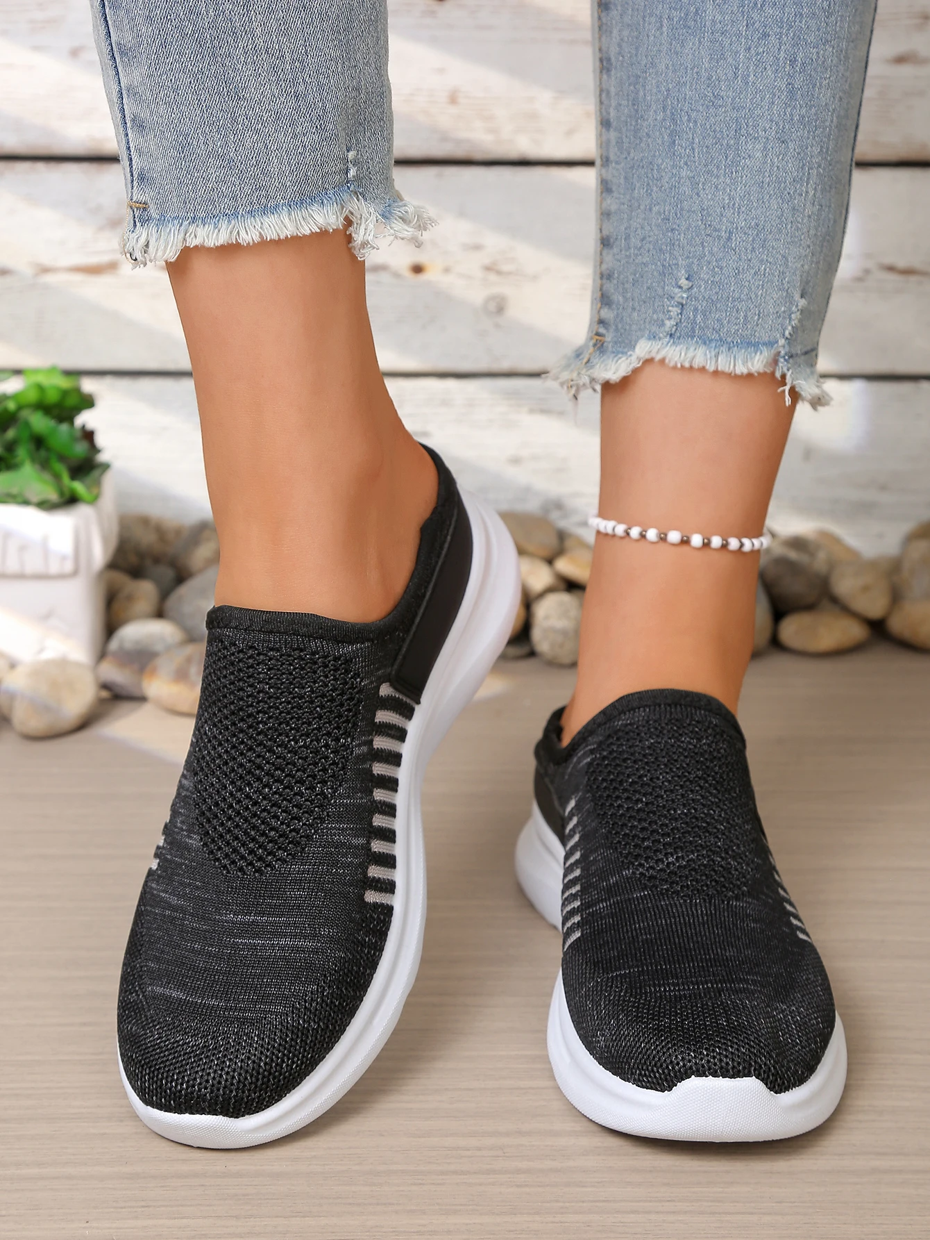 2026 Neue Damen-Hohlnetz-Slipper mit rückenfreiem Design, leichte Plateau-Walkingschuhe, bequeme Outdoor-Freizeitschuhe aus Netzstoff – Detail 11