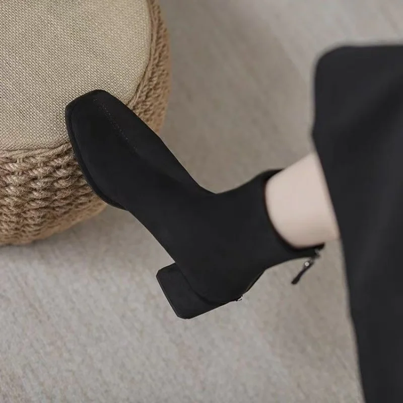 

2025 New Women's Chunky Heel Slim Boots for Autumn/Winter - Black Suede Rear Zipper Boots, Korean Style Versatile Fashion Boots