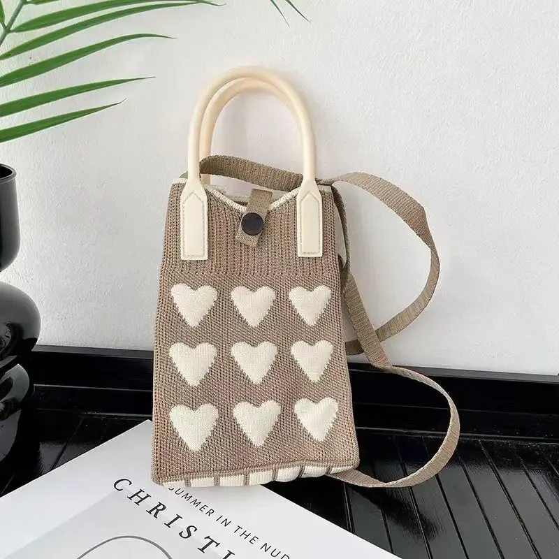 The New Korean Version of Diagonal Single-shoulder Love Bag Is Small and Cute Girl Portable Student Flying Woven Bag